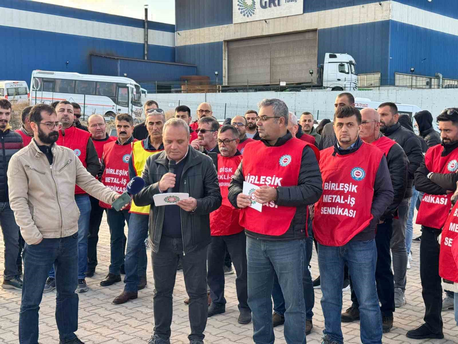 Gesbey işçileri haksız işten çıkarmaları protesto etti
