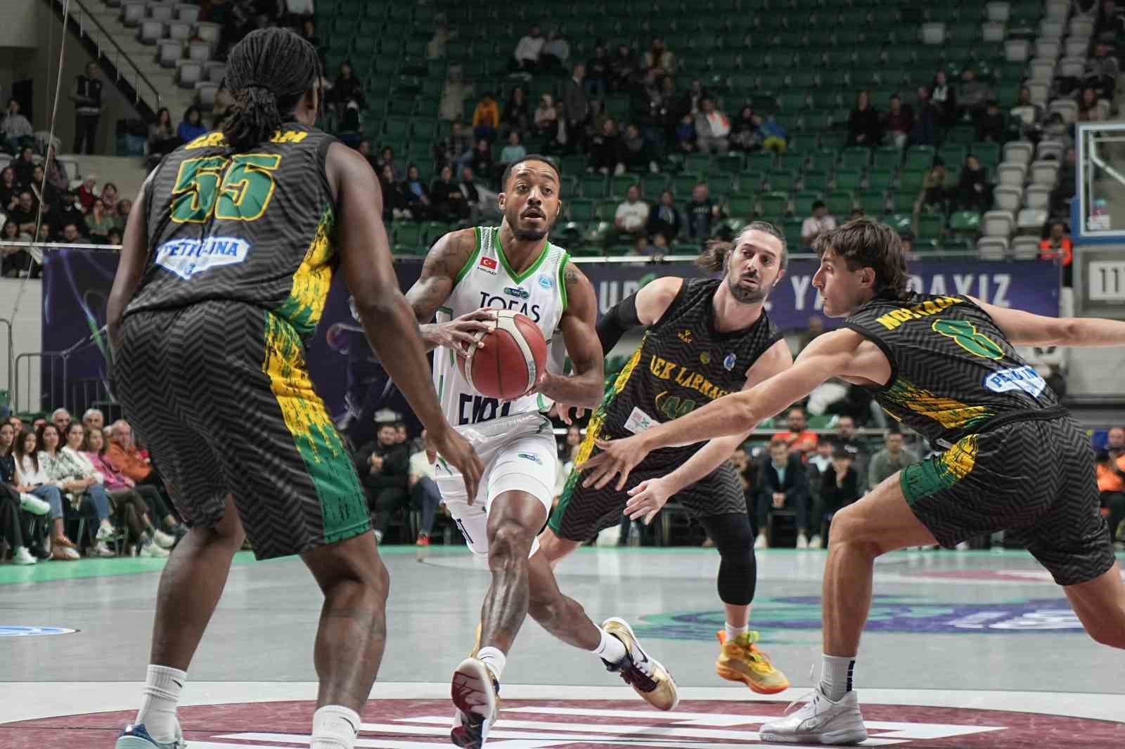 FIBA Europe Cup: Tofaş: 93 - Petrolina AEK: 61
