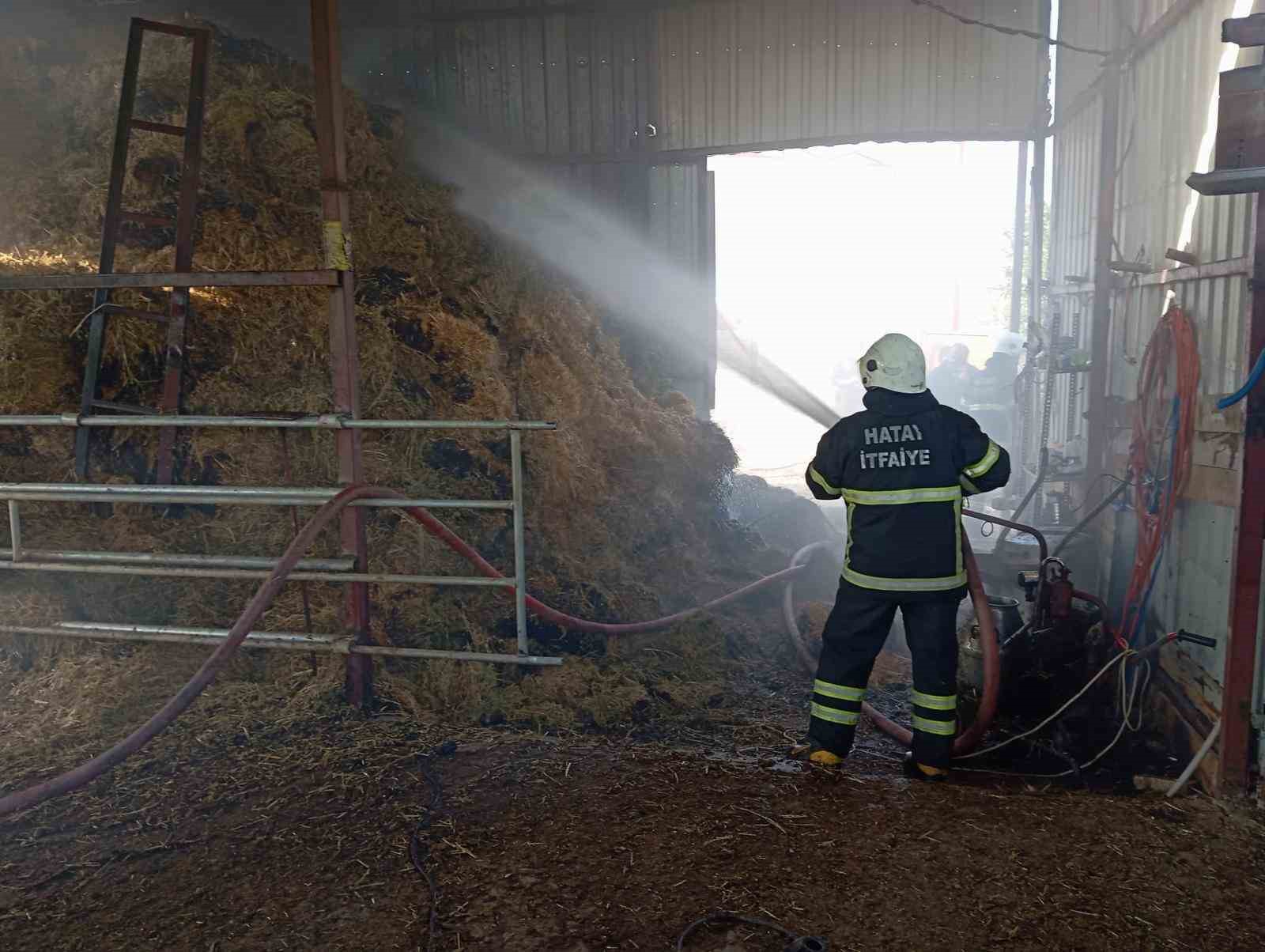 Samandağ’da samanlık yangını
