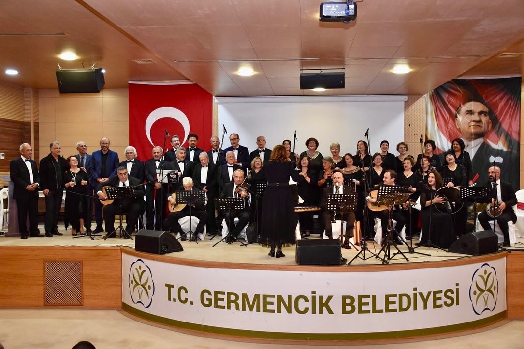 Atatürk, sevdiği şarkılarla Germencik’te anıldı
