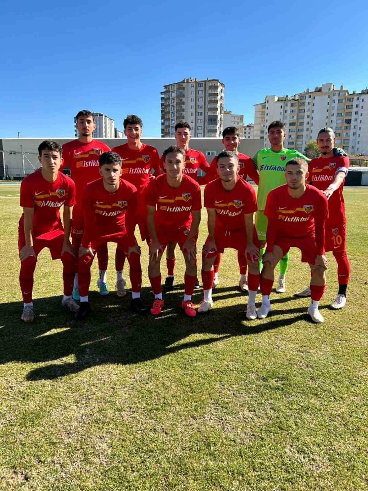 Kayserispor U19 3 puanı 3 golle aldı
