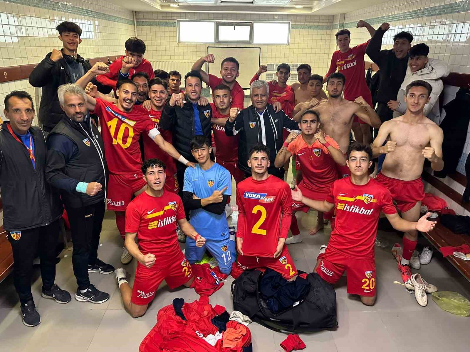 Kayserispor U19 3 puanı 3 golle aldı
