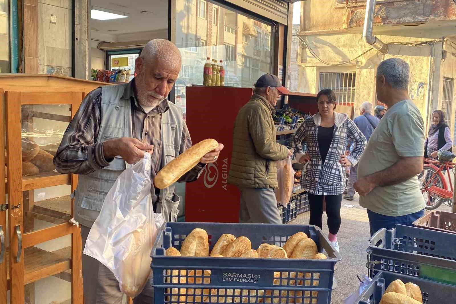 Mersin’de 4 liralık ekmek ’kapış kapış’ gidiyor
