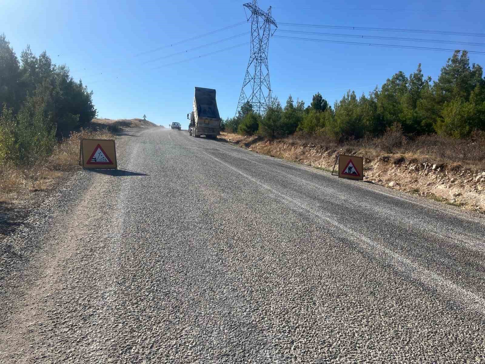 Başkan Çavuşoğlu; “Yıllardır görmezden gelinen yolları yeniliyoruz”
