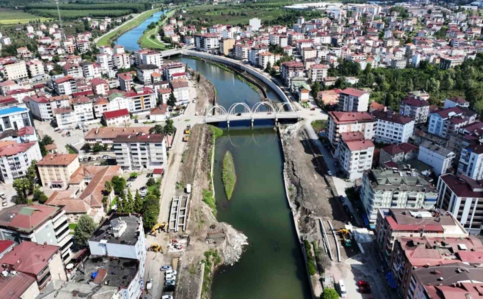 Samsun’da taşkın kontrol yapılarının yapımına devam ediliyor
