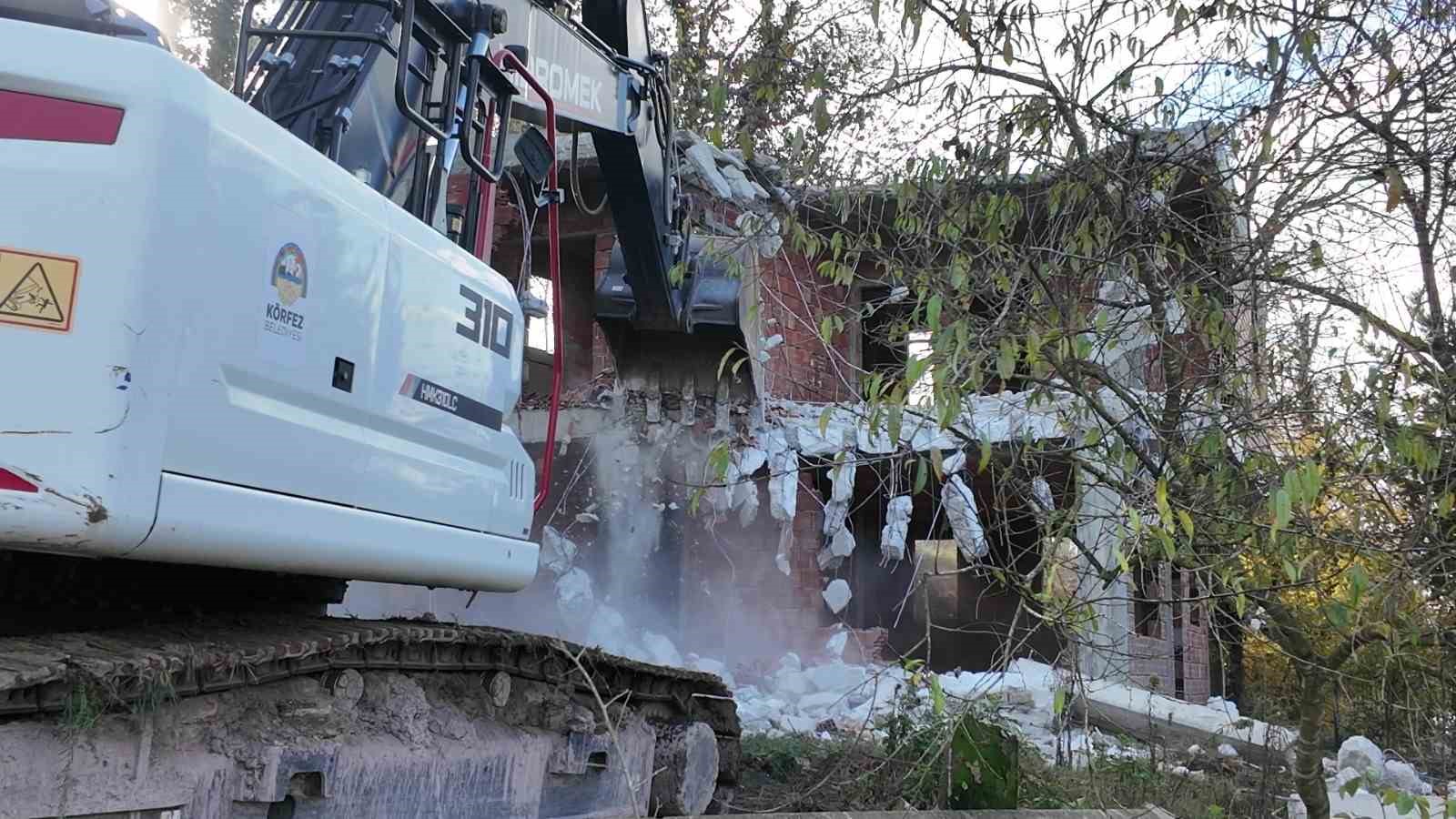 Körfez’de kaçak yapılaşmaya geçit yok
