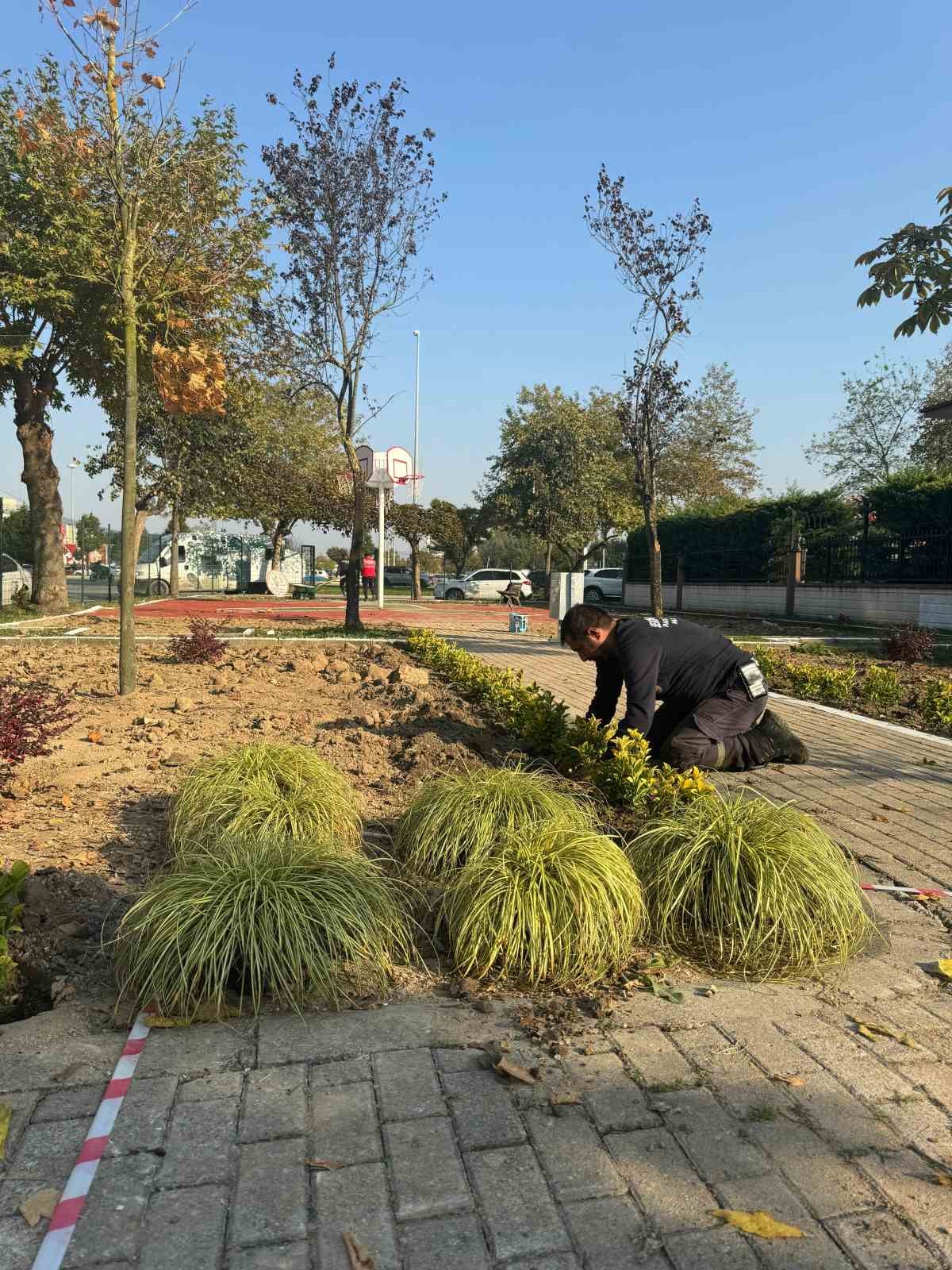 Serdivan’ın yeşil alanları güzelleşiyor
