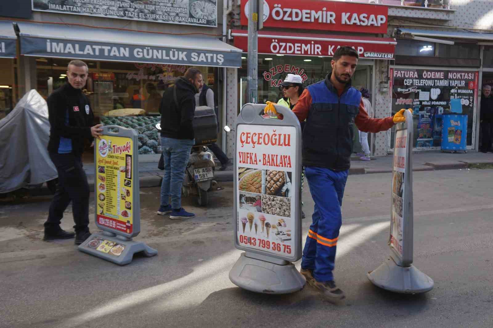 Edirne’de polis ve zabıta ekiplerinden duba uygulaması
