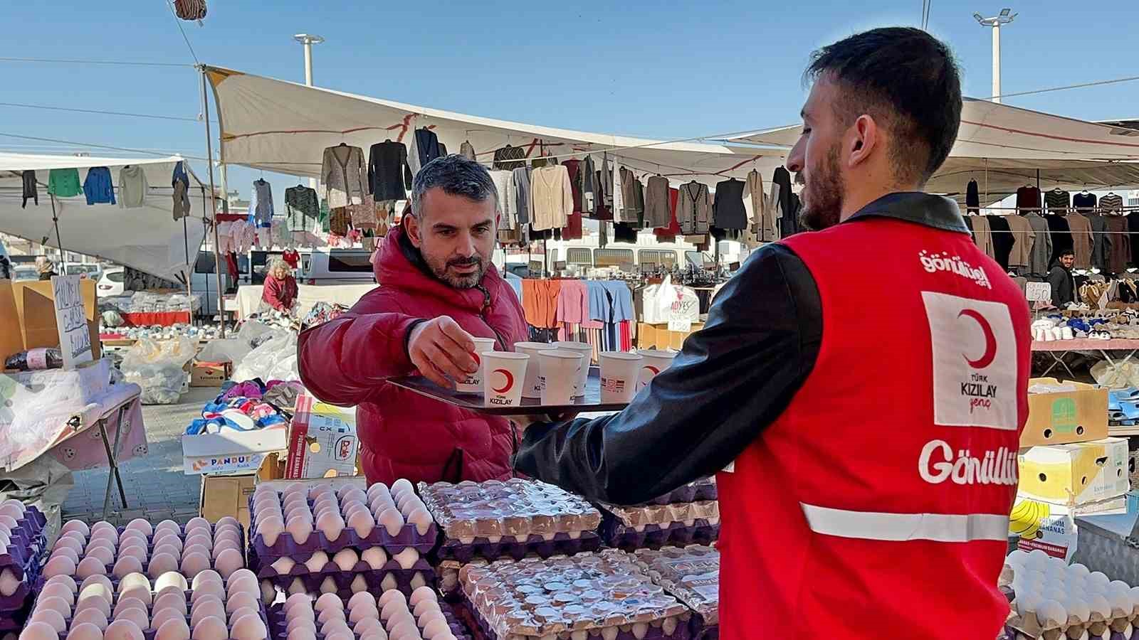 Kızılay’dan esnafa mesir macunlu süt ikramı
