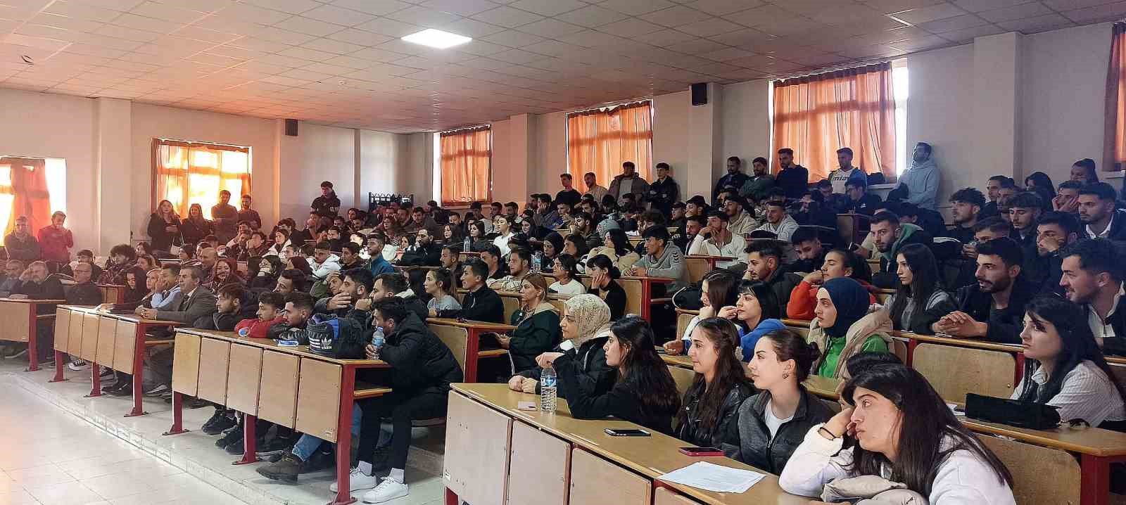 Atatürk üniversitesinden madde bağımlılığına yönelik eğitim semineri
