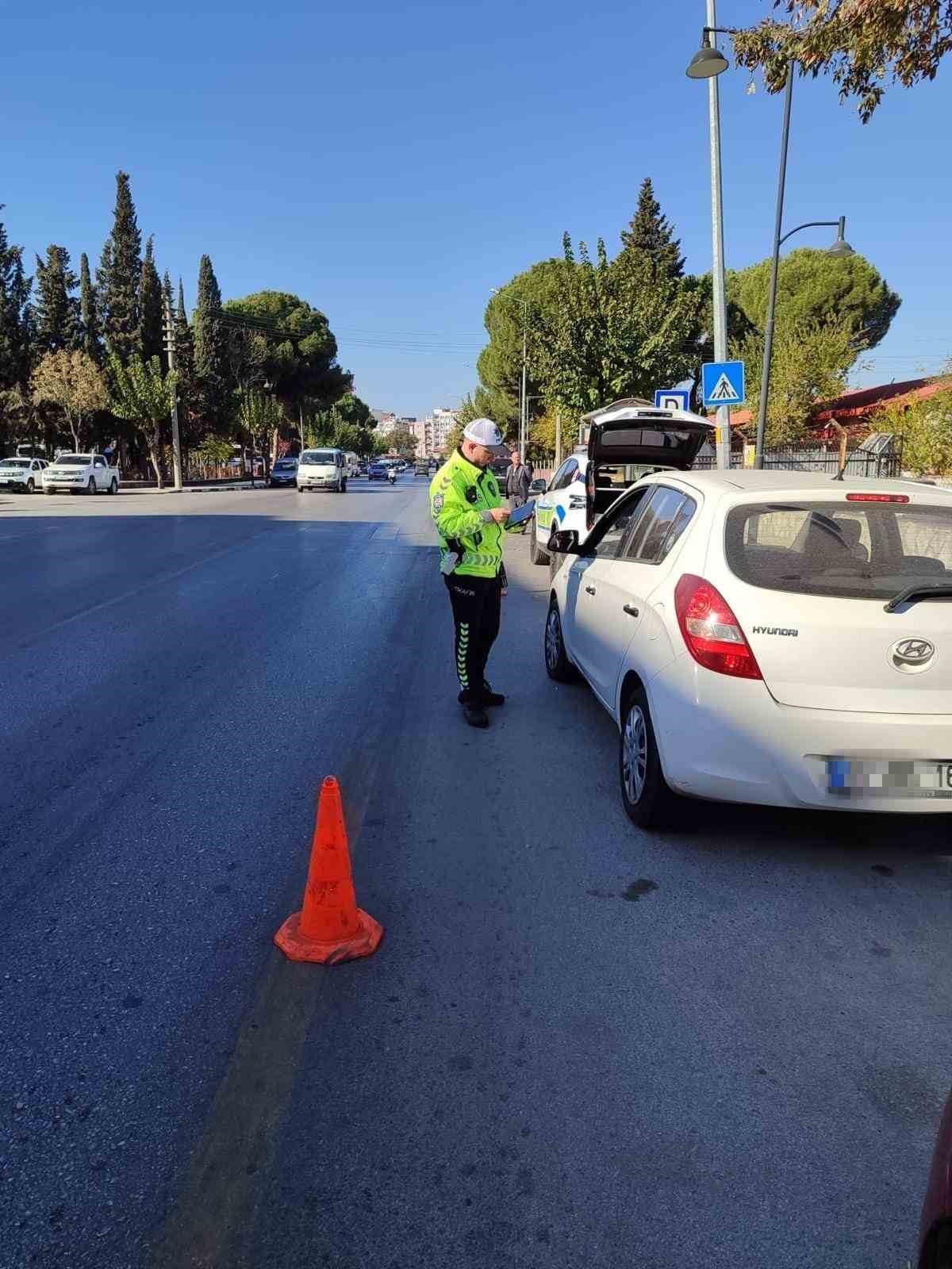 Trafikte sıkı denetim devam ediyor
