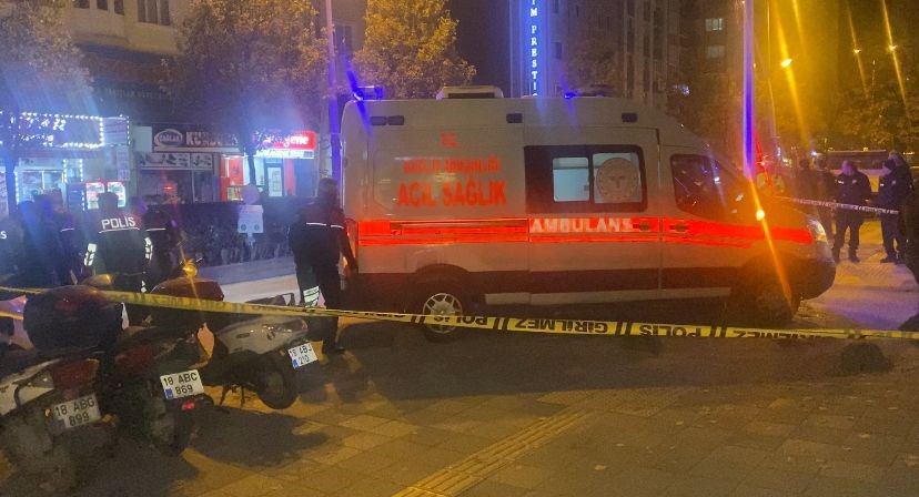 Çankırı’da 2 husumetli arasında çıkan kavga kanlı bitti: 28 yaşındaki genç bıçaklandı
