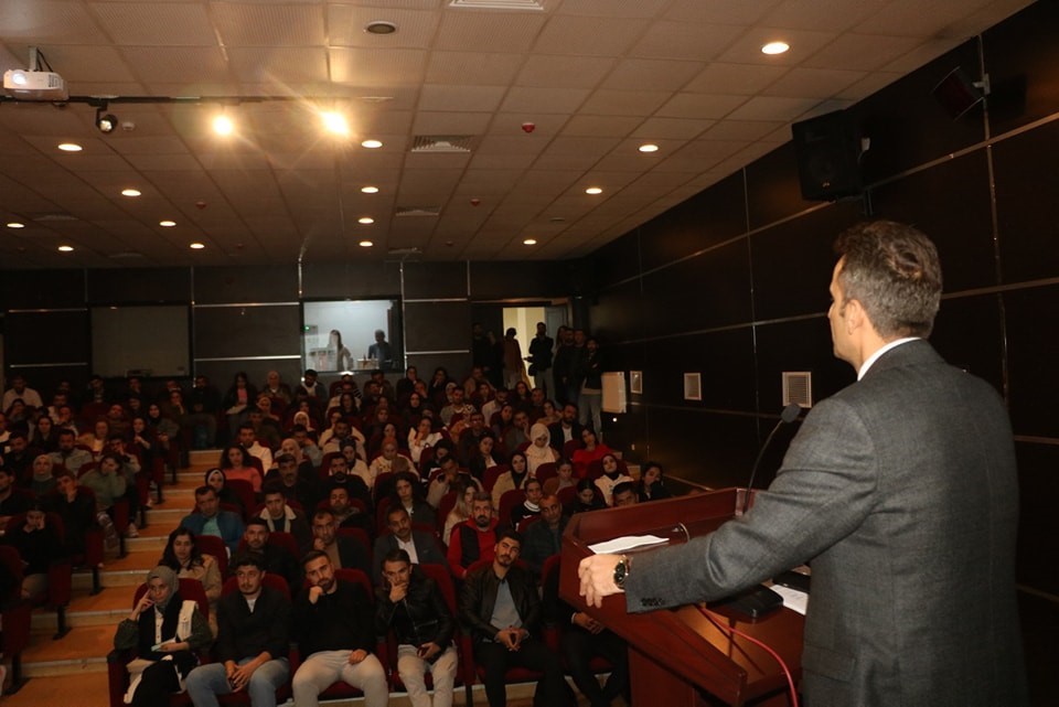 Cizre’de öğrenci tanılama ve yerleştirme süreci için bilgilendirme toplantısı yapıldı
