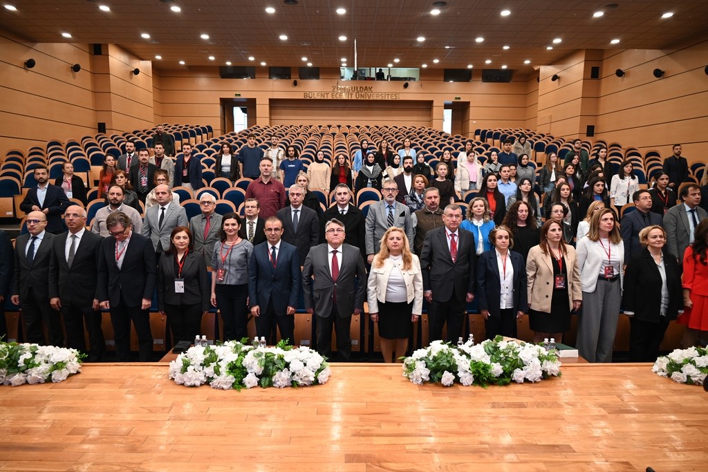 BEUN’da “Genç Endodontistler Konuşuyor” sempozyumu başladı
