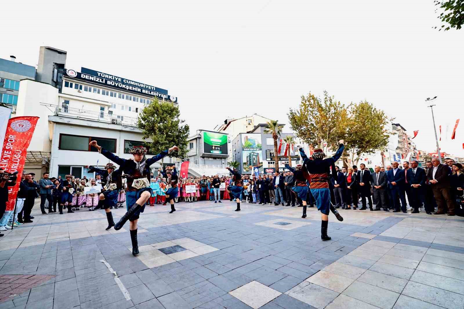 Türkiye’nin renkleri sanat şehri Denizli’de buluştu
