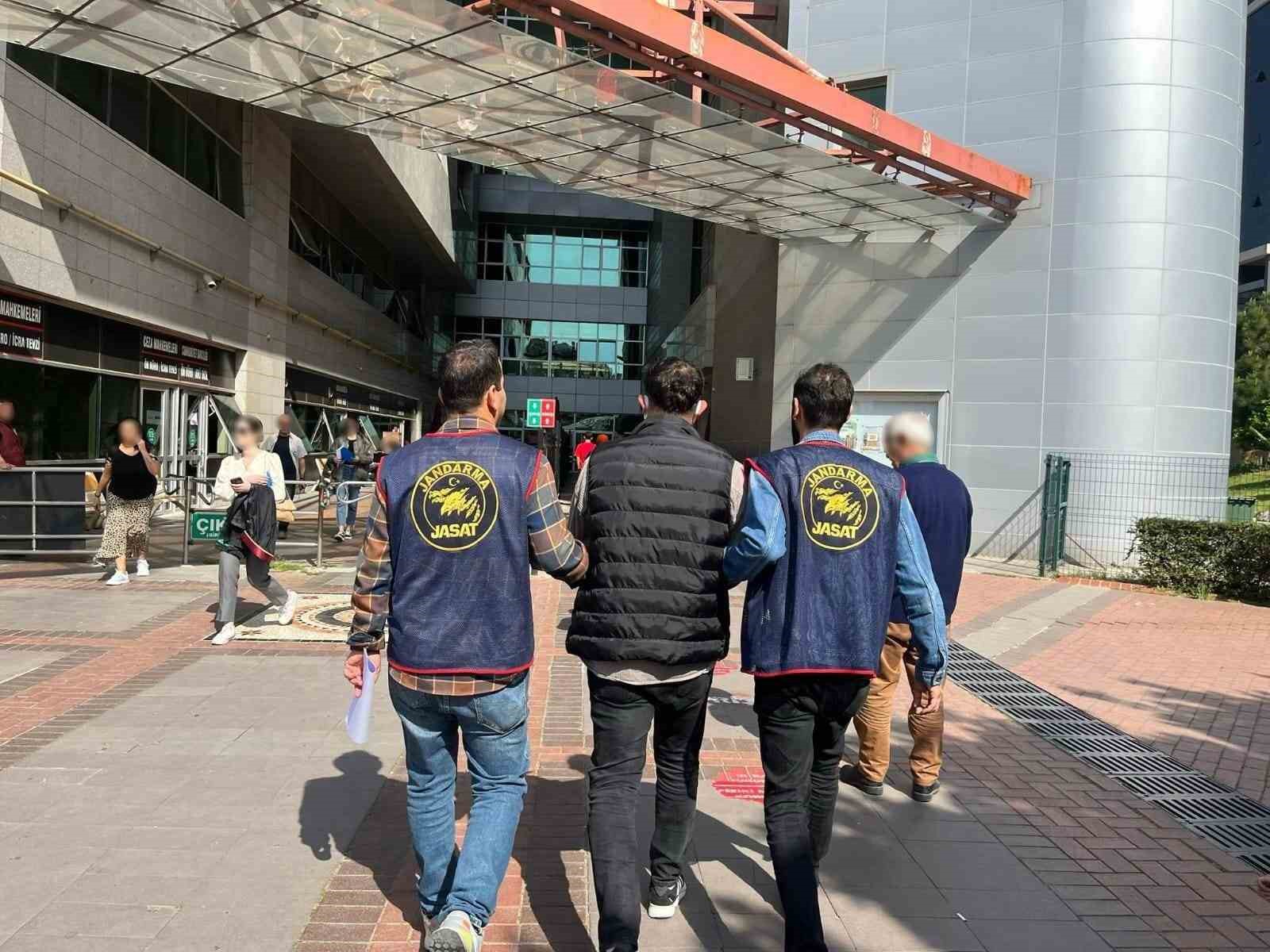 Mersin’de aranan şahıslar operasyonu: 31 tutuklama
