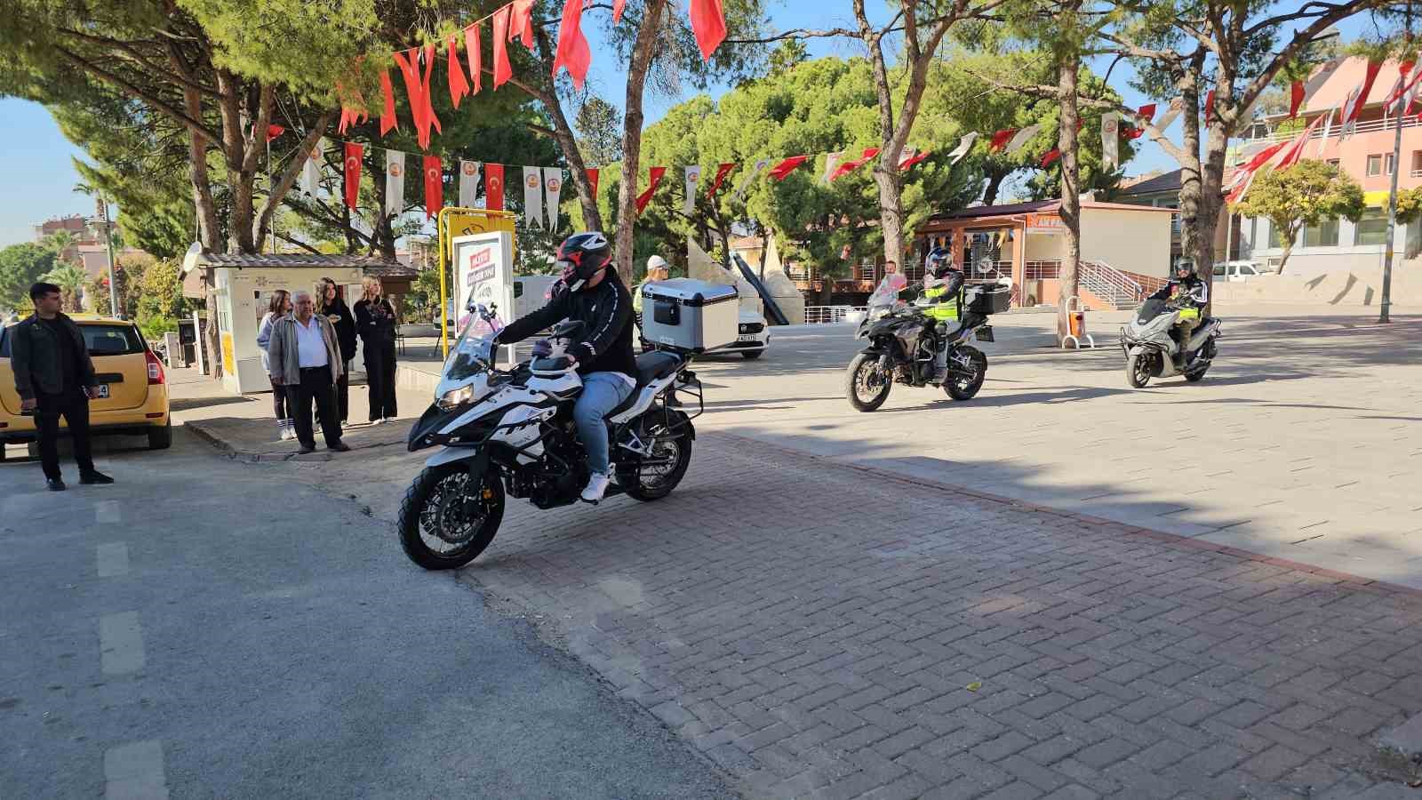 Kuyucak’ta güvenli motosiklet sürüş eğitimleri sürüyor
