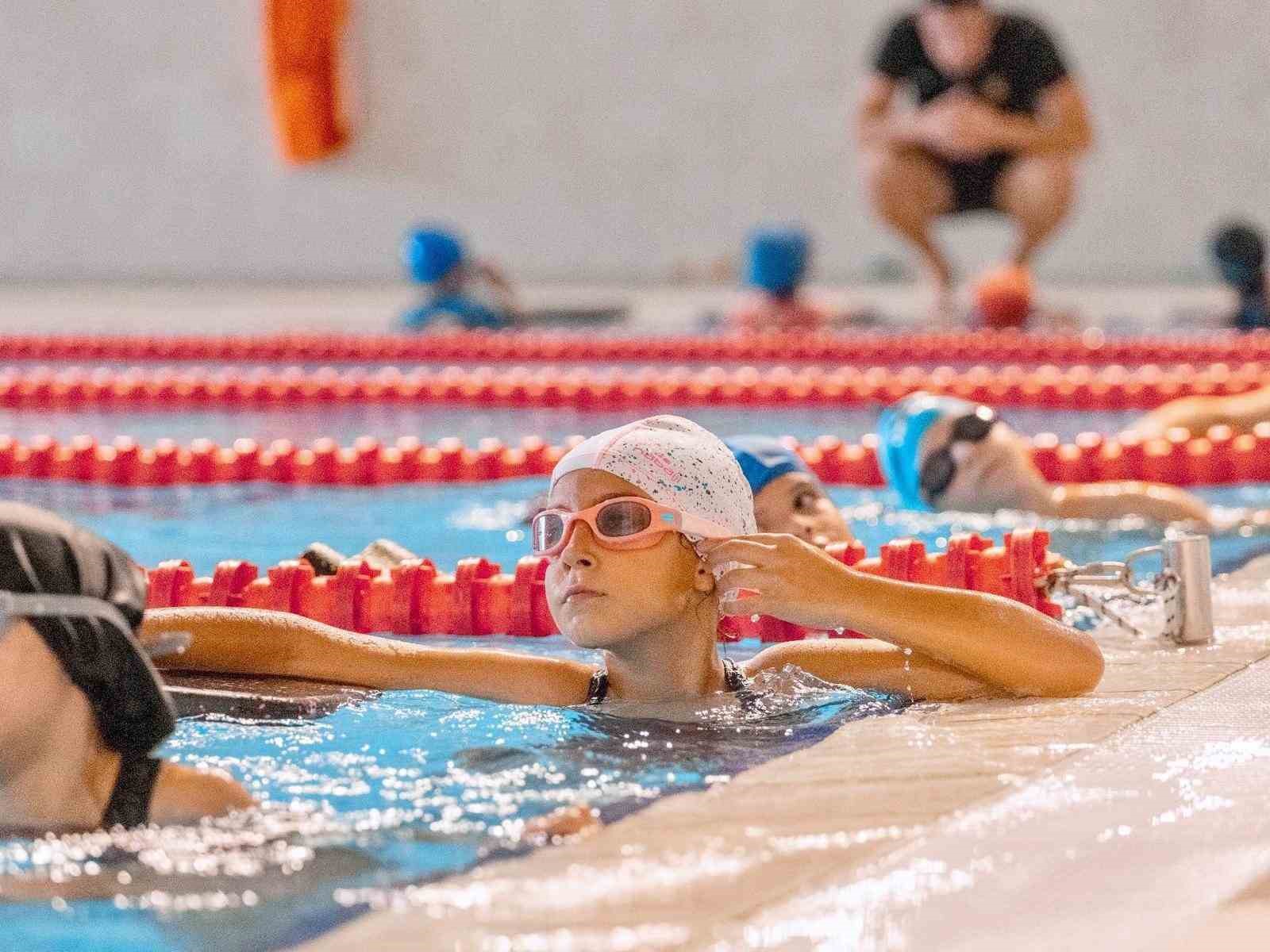 Bandırma gençlik ve spor merkezi kış sezonuna başladı
