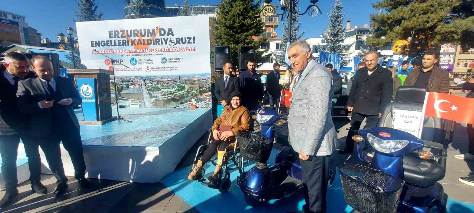 Erzurum’da “Engelleri Kaldırıyoruz” diye yola çıktılar
