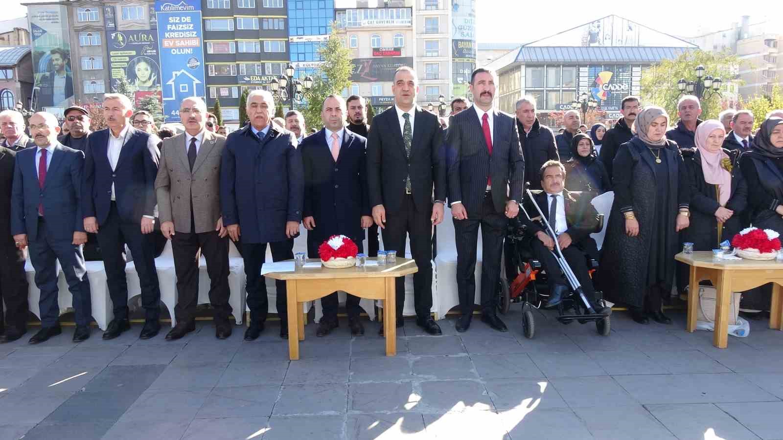 Erzurum’da “Engelleri Kaldırıyoruz” diye yola çıktılar
