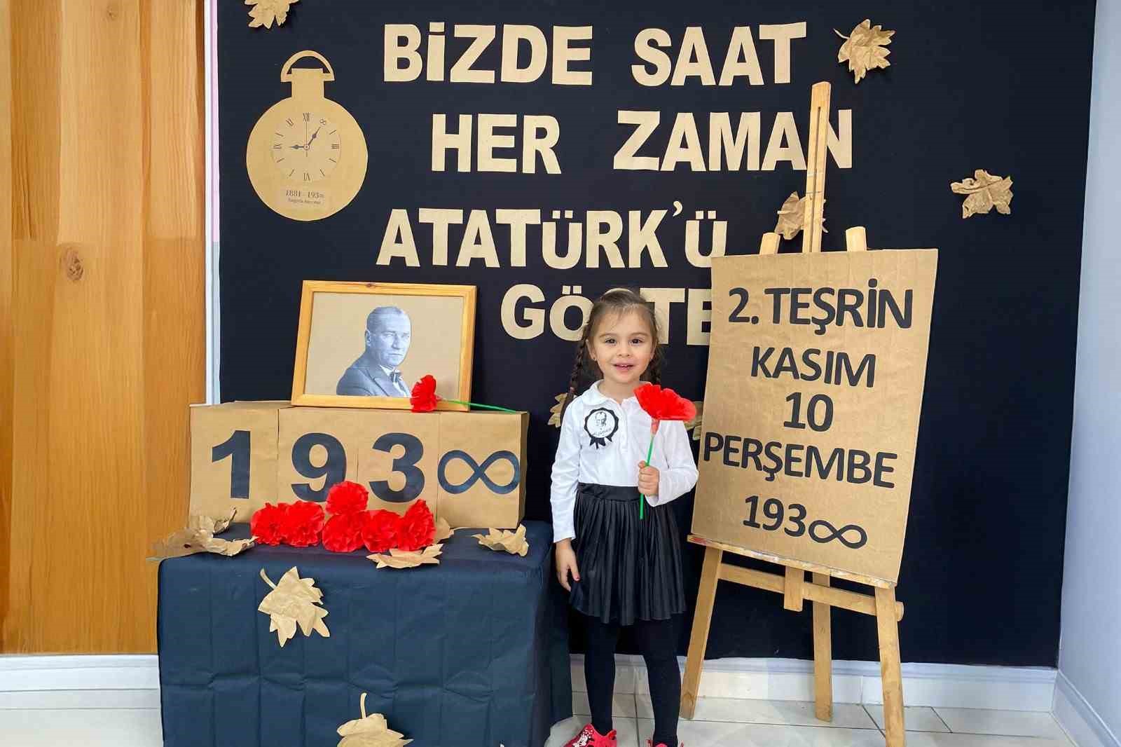 Efelerin minik öğrencileri Atatürk’ü andı
