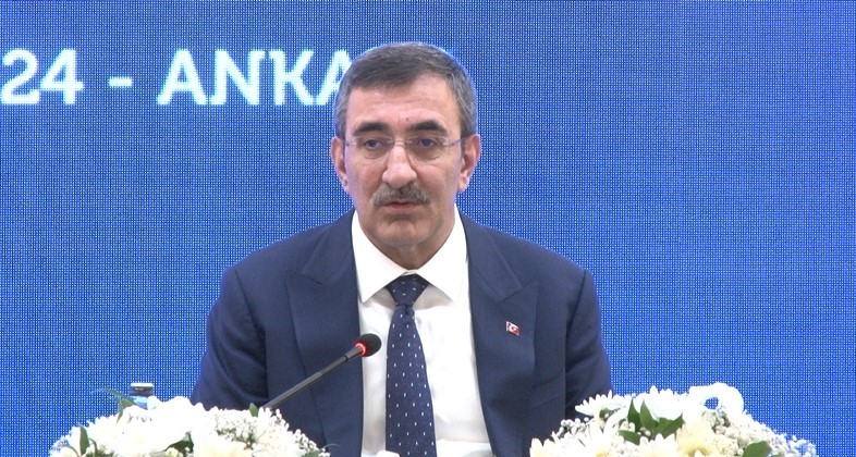 Cumhurbaşkanı Yardımcısı Yılmaz: “Son 20 yılda dünya ortalama yıllık ortalama 3,5 büyürken Türkiye yıllık ortalama 5,4 büyüdü”
