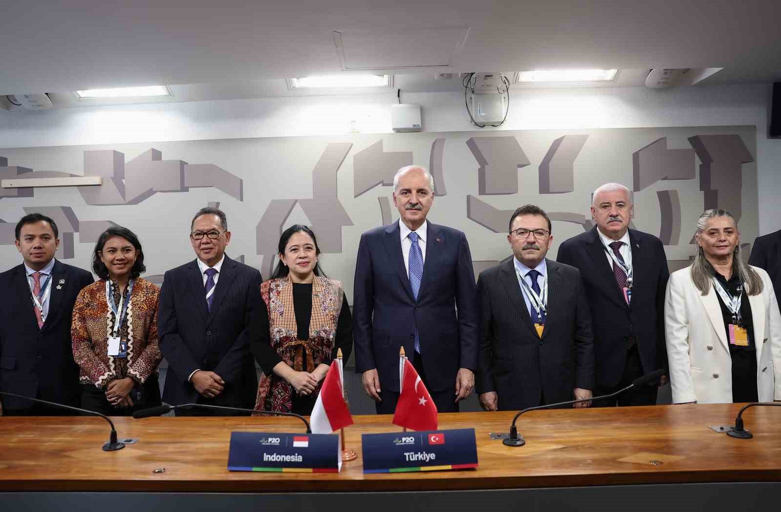 TBMM Başkanı Kurtulmuş, Endonezya Temsilciler Meclisi Başkanı Maharani ile görüştü
