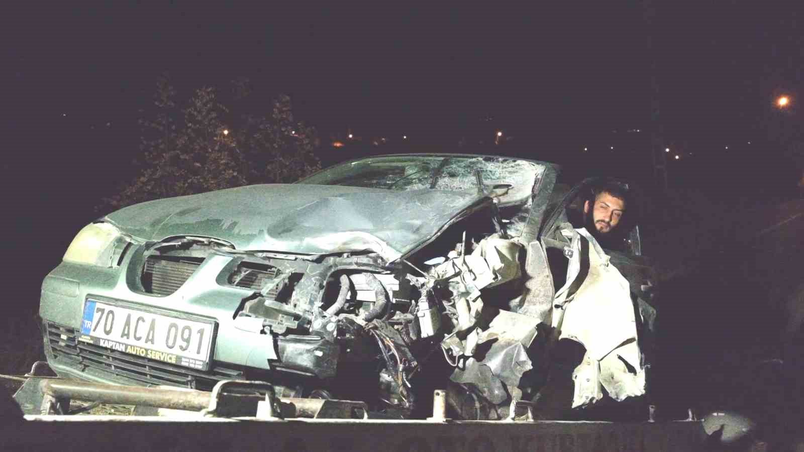 Mersin’de motosiklet otomobille çarpıştı: 1 ölü, 1 yaralı
