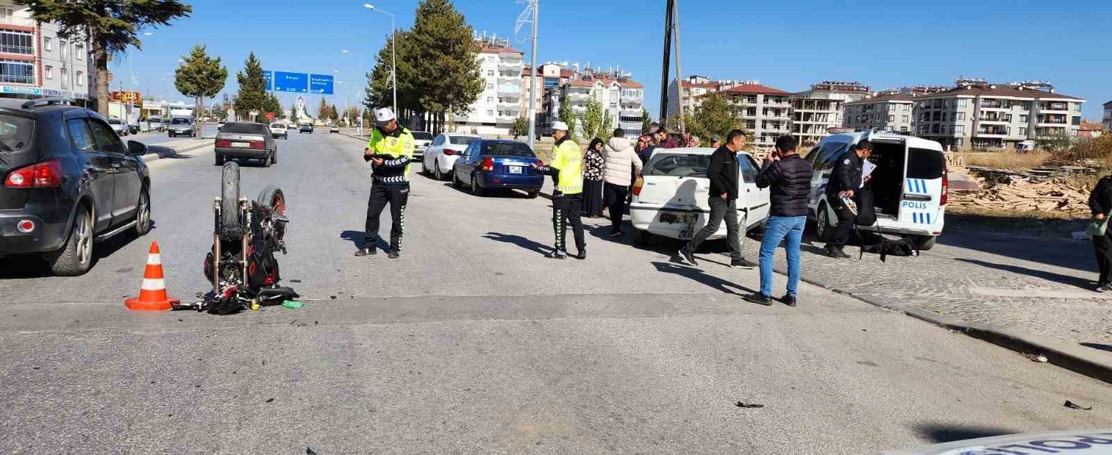 Konya’da motosiklet otomobile çarptı: 1 yaralı
