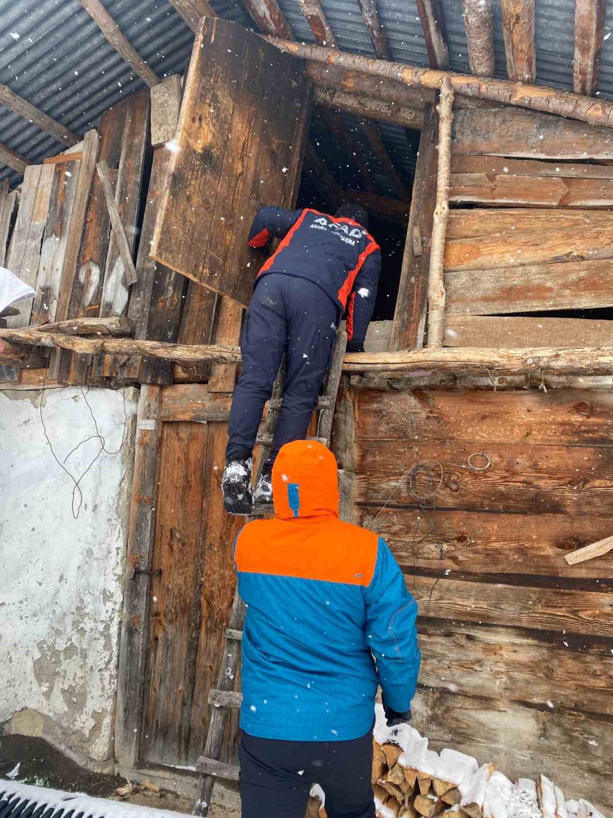 Artvin’de kayıp işçiyi arama çalışmaları sürüyor
