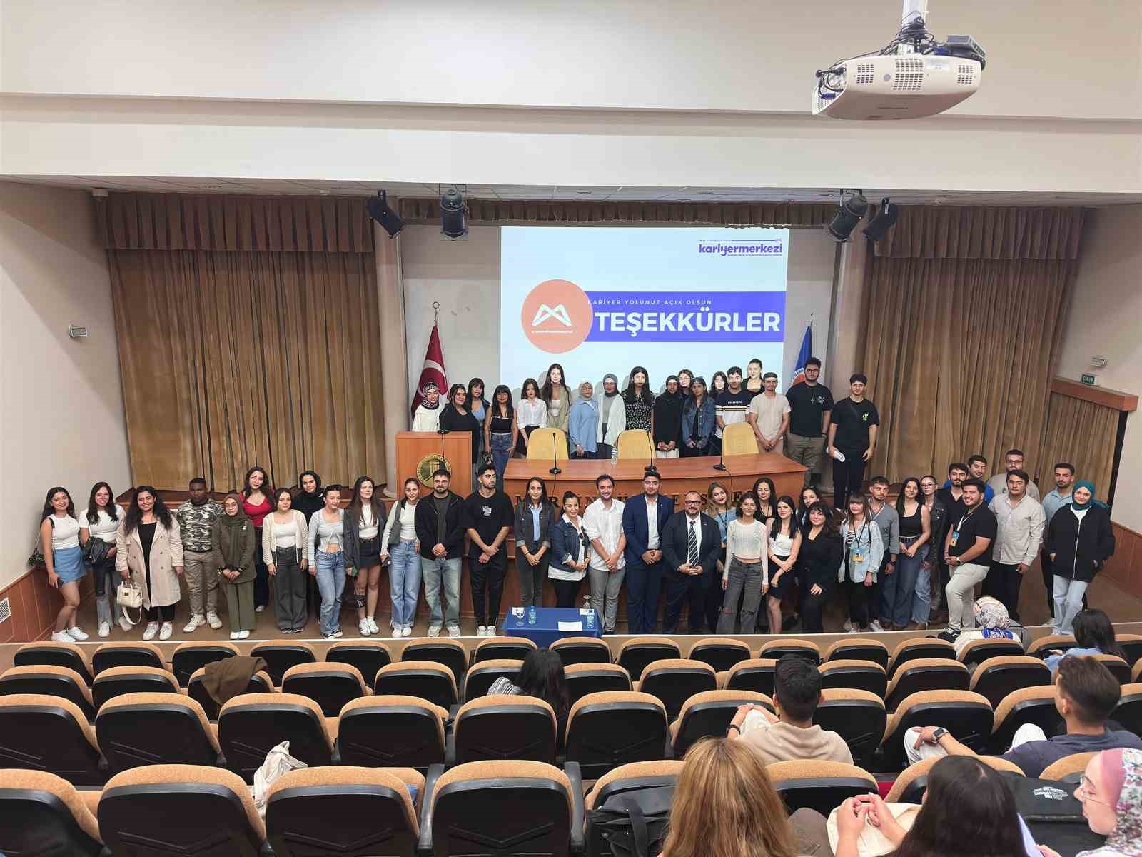 Mersin’de üniversite öğrencilerine ’linkedln’ eğitimi
