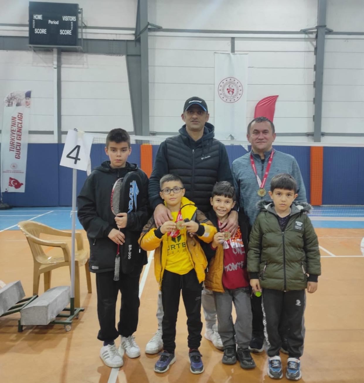 Çaycuma’da Badminton turnuvası düzenlendi
