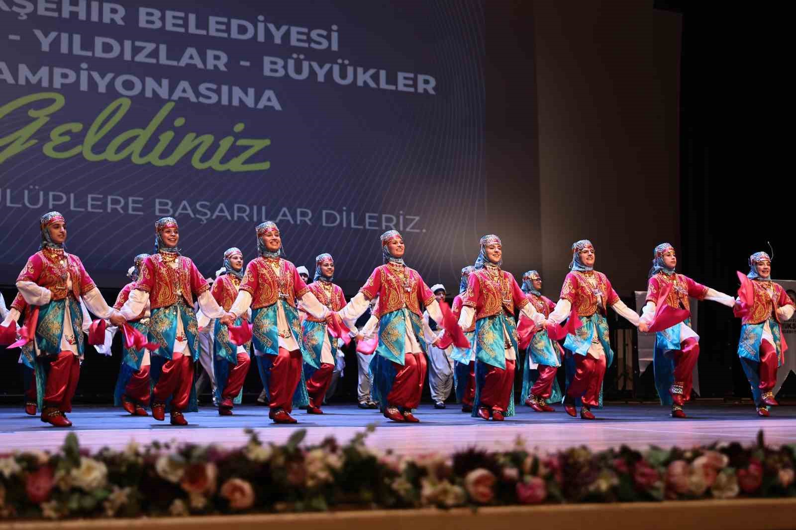 Halk Oyunları Türkiye Şampiyonası başladı
