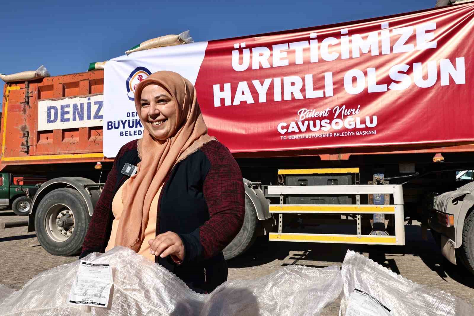 Denizli Büyükşehirden çiftçi ve üreticiye 10 milyon liralık destek
