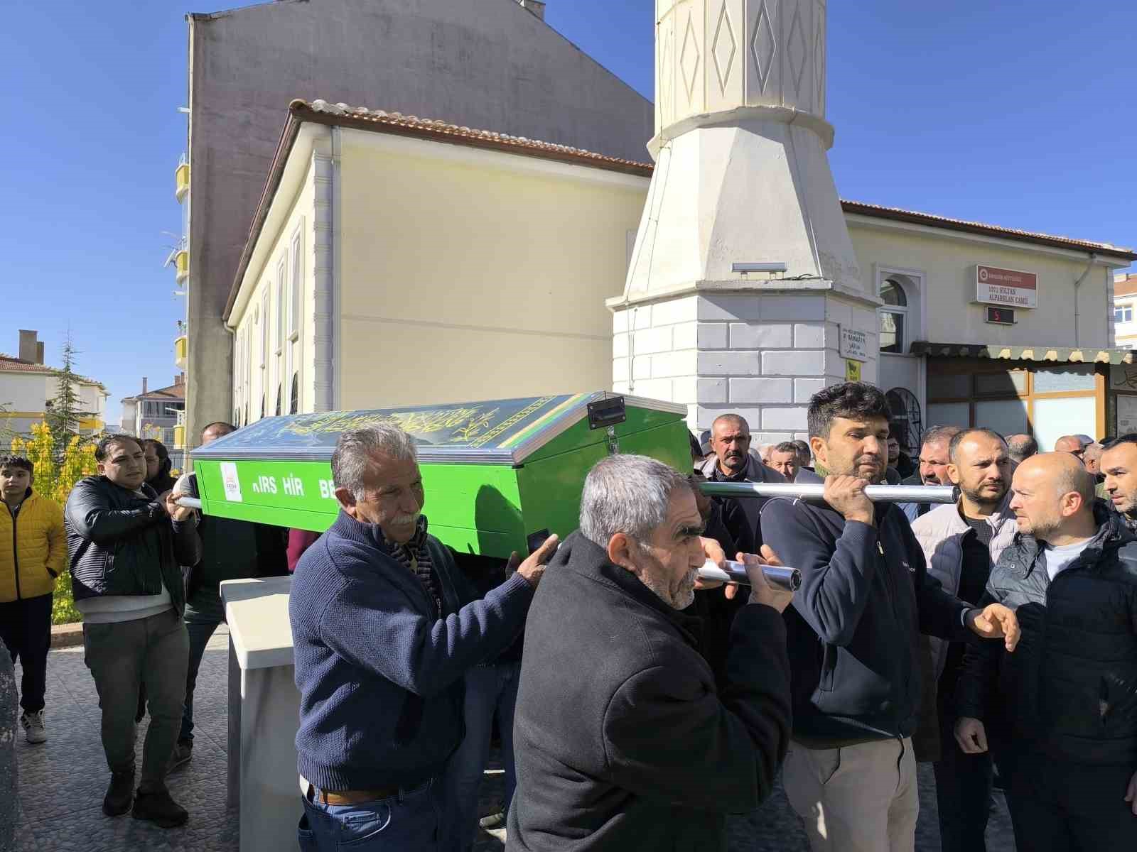 İş kazası geçiren işçi son yolculuğuna uğurlandı
