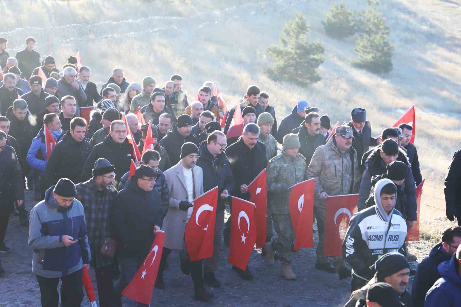 Atatürk Üniversitesi ailesi, Aziziye Destanının 147. yıl dönümünde ecdadını andı
