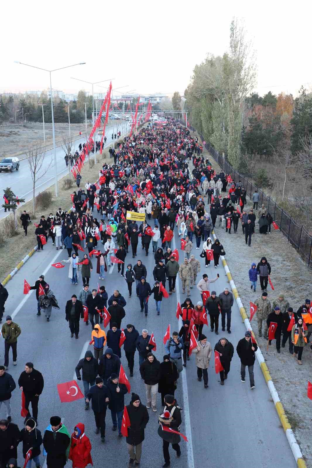 Atatürk Üniversitesi ailesi, Aziziye Destanının 147. yıl dönümünde ecdadını andı
