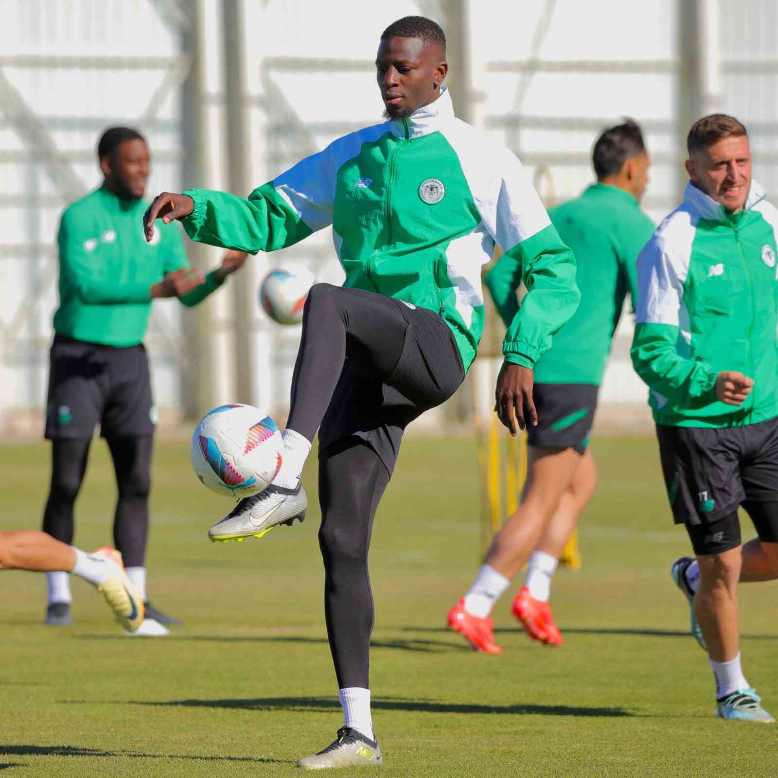 Konyaspor’da Göztepe maçı hazırlıkları tamamlandı
