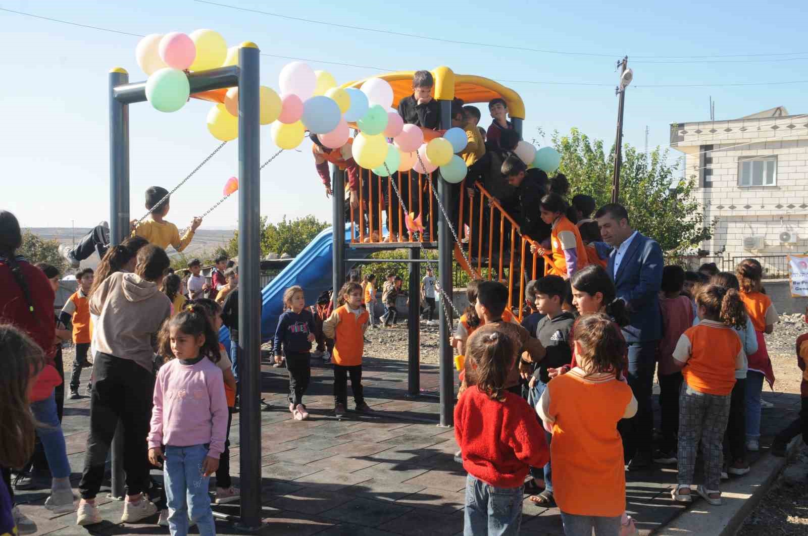 Öğrenciler istedi, kaymakam yerine getirdi
