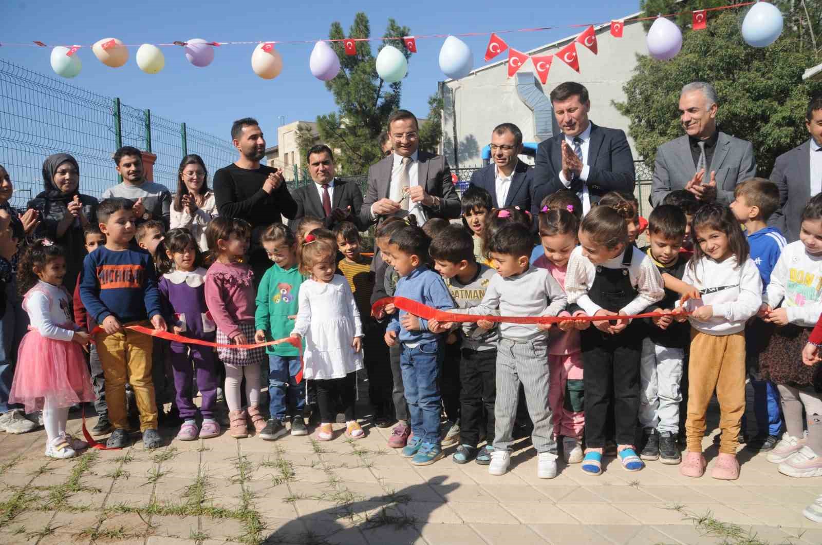 Öğrenciler istedi, kaymakam yerine getirdi
