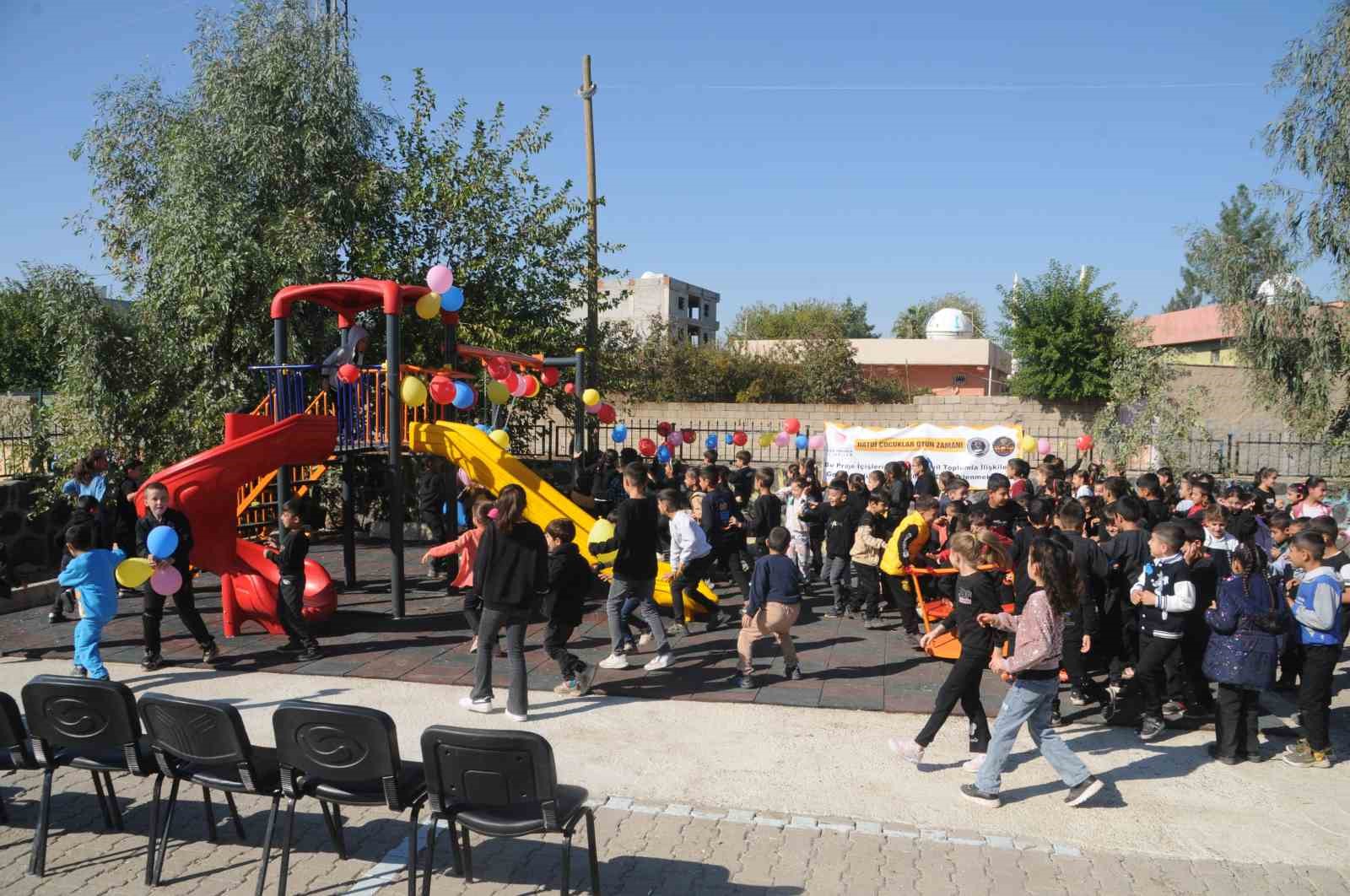 Öğrenciler istedi, kaymakam yerine getirdi
