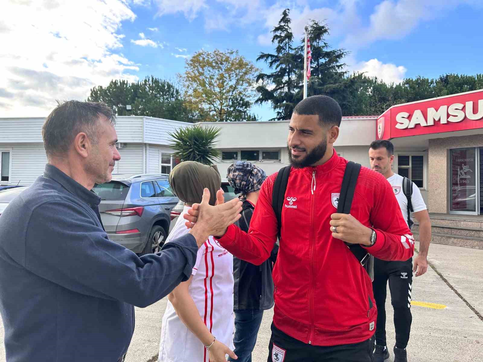 Samsunspor kafilesi, Galatasaray maçı için yola çıktı
