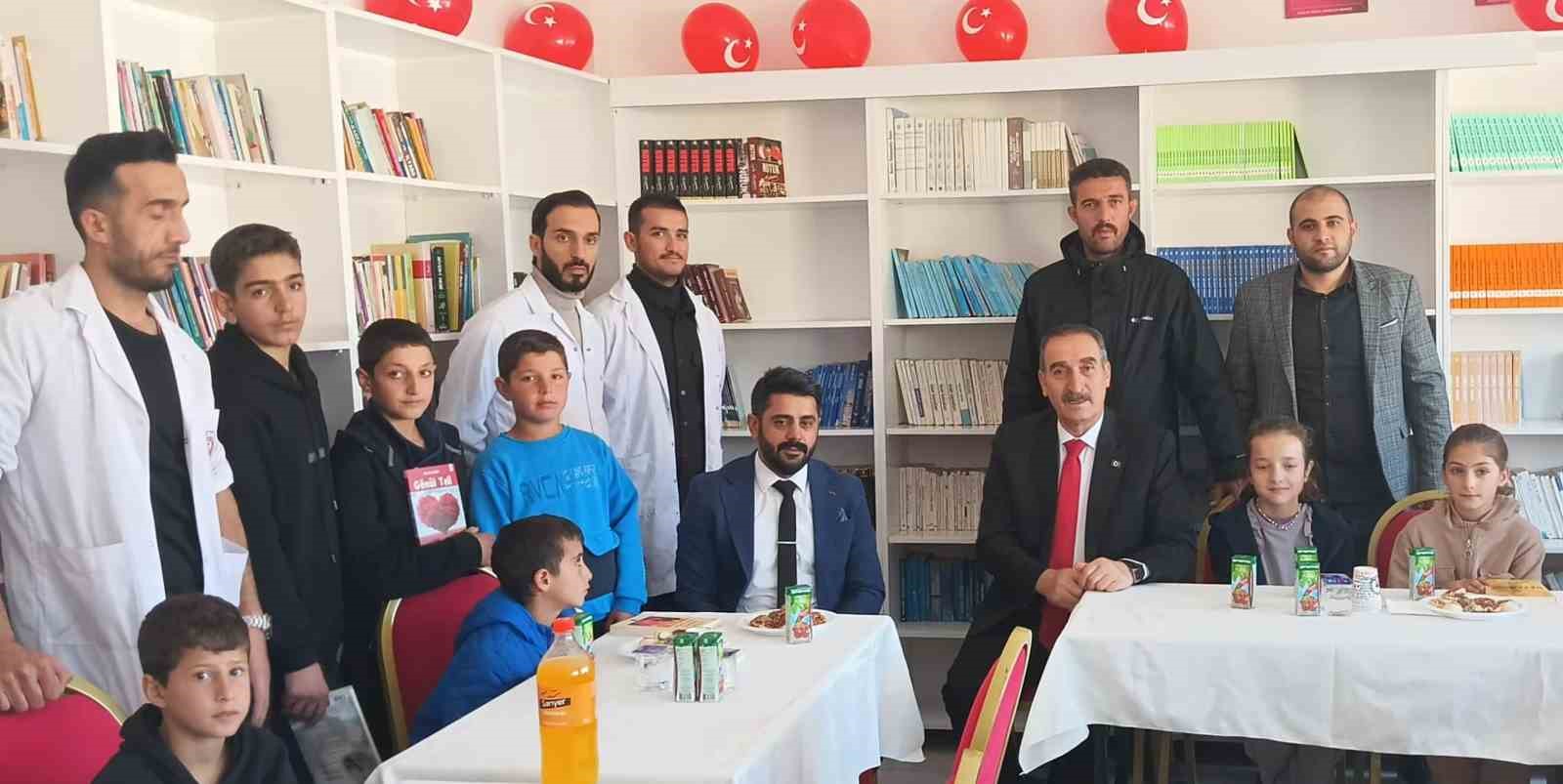 Kocaeli Pusula Spor Kulübü’nden Doğu Anadolu’ya eğitim desteği
