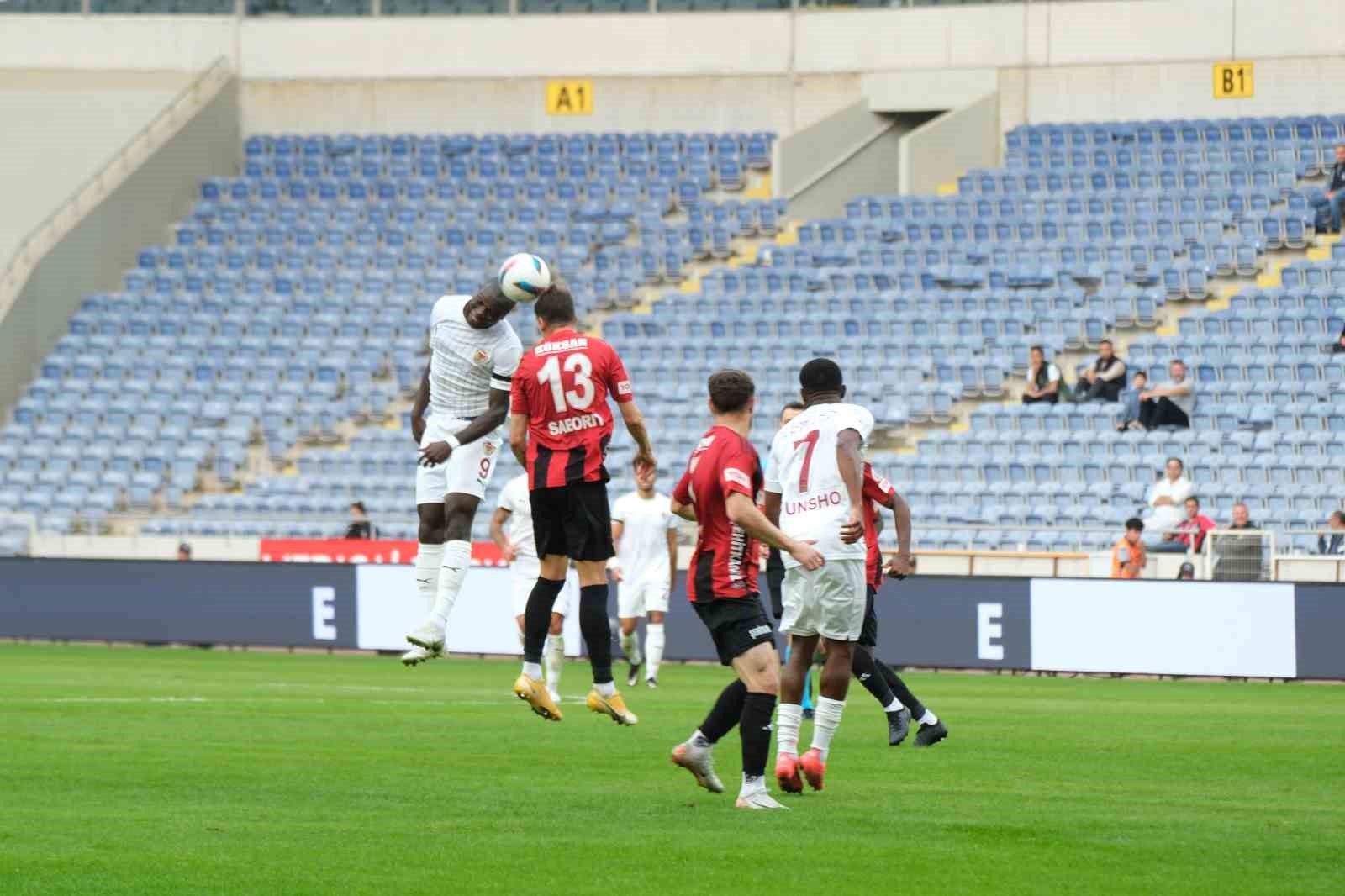 Trendyol Süper Lig: Hatayspor: 2 - Gaziantep FK: 1 (İlk yarı)
