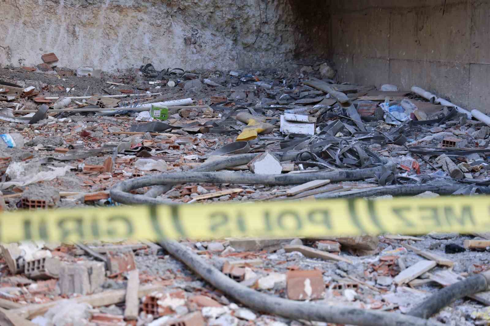 İzmir’de çöken balkondan zemine düşen işçi hayatını kaybetti
