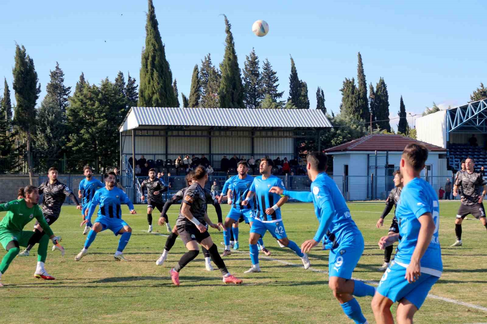 TFF 2. Lig: Karacabey Belediyespor: 1 - Karaman FK: 1
