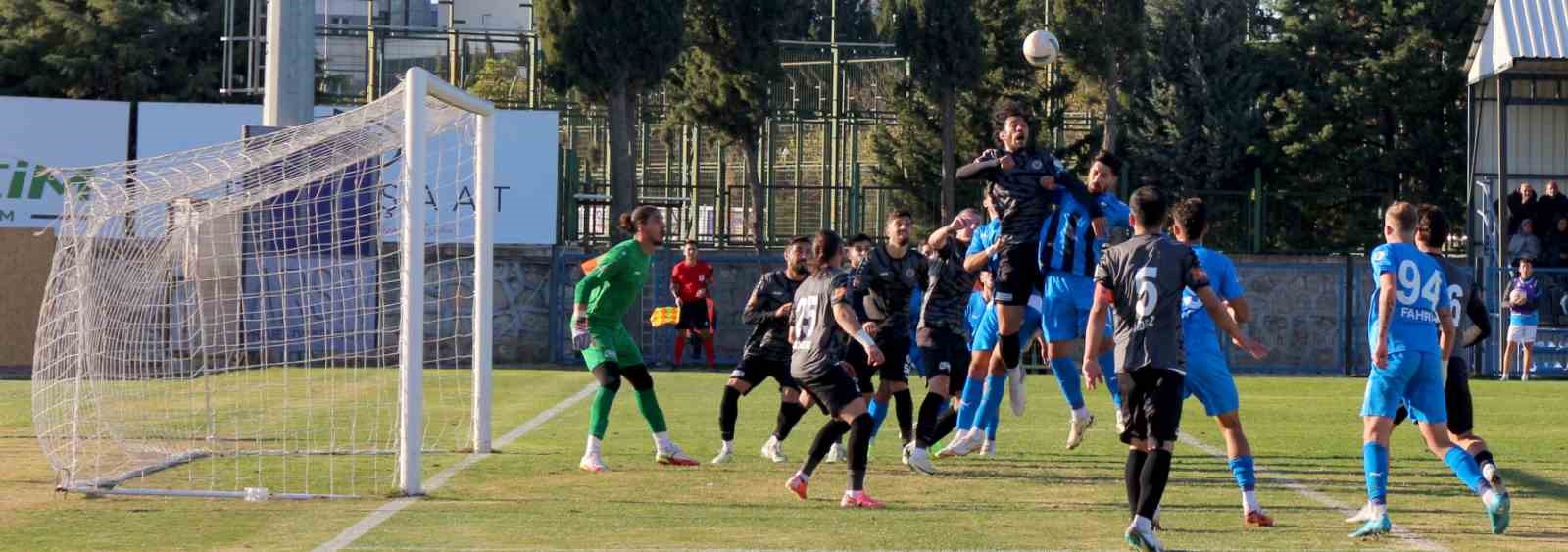 TFF 2. Lig: Karacabey Belediyespor: 1 - Karaman FK: 1
