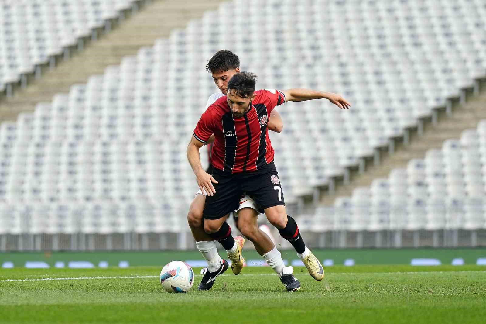 Trendyol 1. Lig: Fatih Karagümrük: 6 - Yeni Malatyaspor: 1
