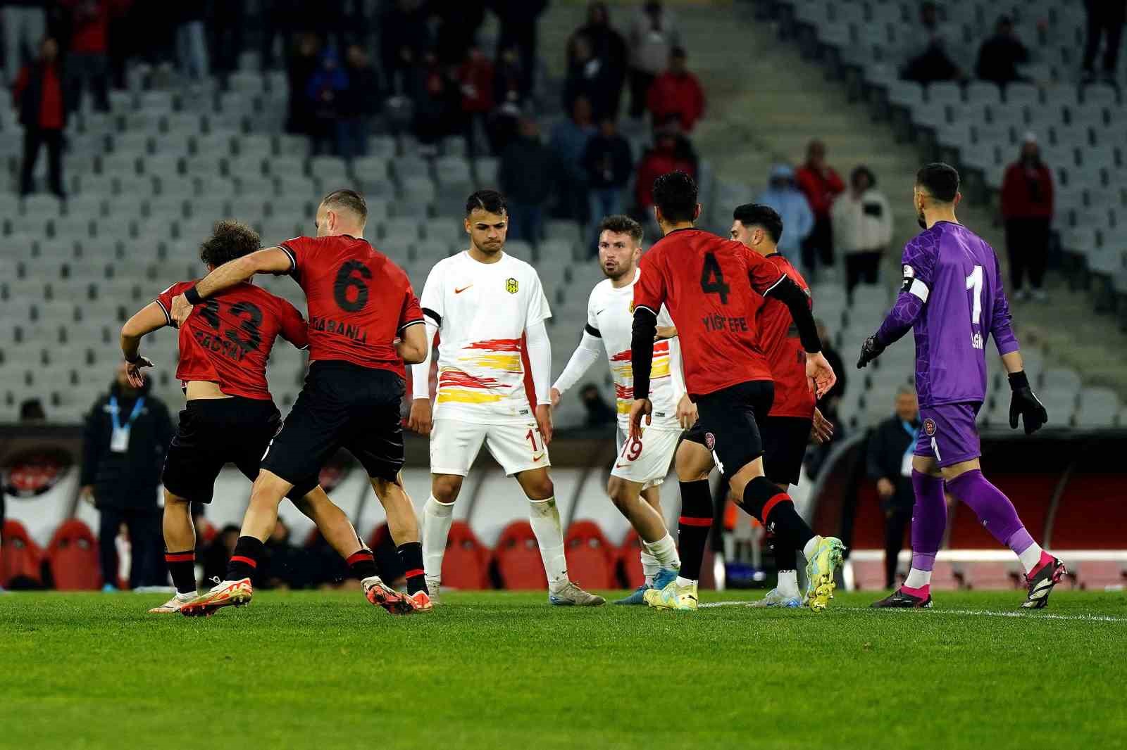 Trendyol 1. Lig: Fatih Karagümrük: 6 - Yeni Malatyaspor: 1
