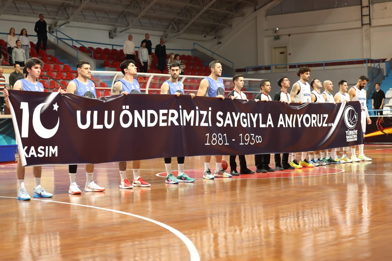 Türkiye Basketbol 2. Ligi: Kocaeli BŞB Kağıtspor: 81 - Çorlu Belediyesi: 71
